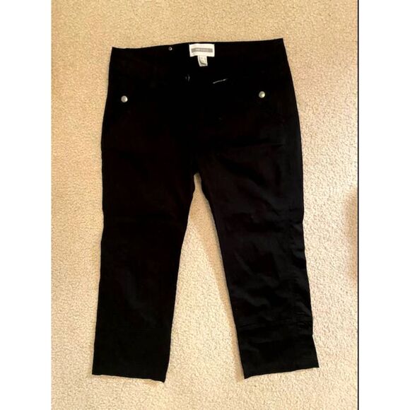 NWOT Mango Basics Capri Jeans Size 6 - Picture 1 of 7